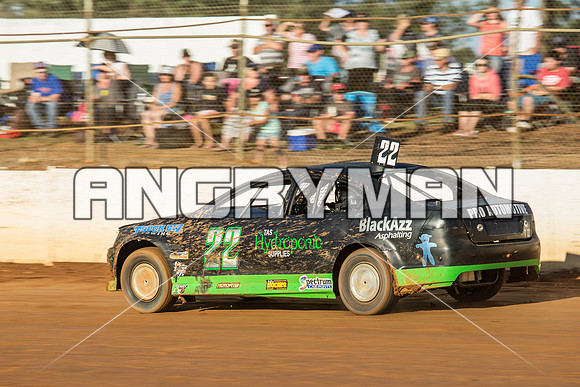modified 22 t22 Luke Gunn - 19 - Carrick - 6th Feb 2016-6