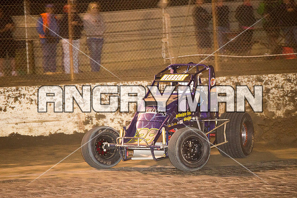 wingless 28 t28 tim herbert - 16 - Latrobe - 23rd Jan 2016 - Grand National-8