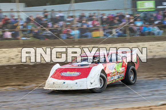 super sedan 48 t48 Wayne Dillon - 9 - Latrobe - 27th Dec 2015-7