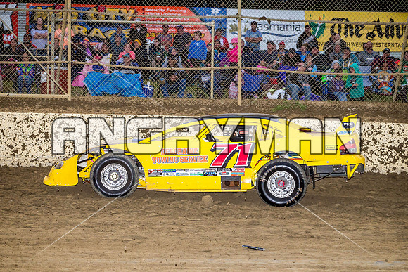 super sedan 71 t71 Robbie Bird - 7 - Latrobe - 5th Dec 2015-7