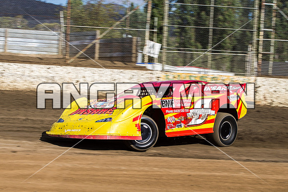 super sedan 0 v0 lucas roberts - 16 - Latrobe - 23rd Jan 2016 - Grand National-3