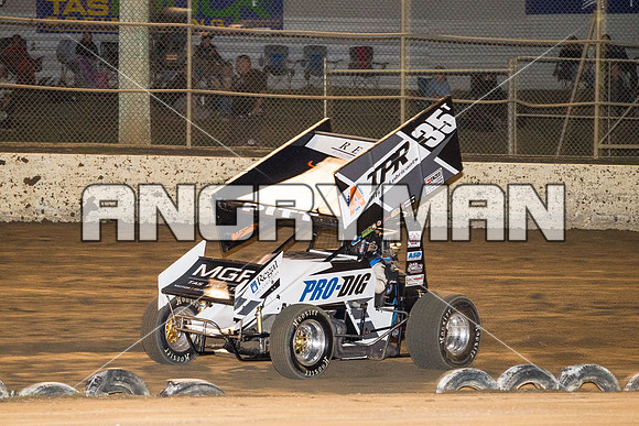 sprintcar 35 t35 Bruce Pitt - 22 - Latrobe - 27th Feb 2016-9