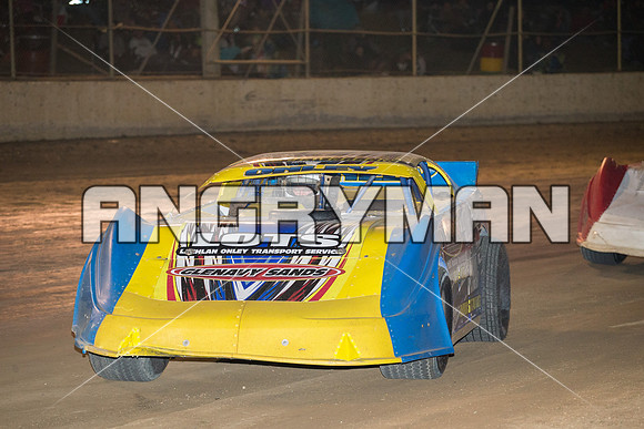 super sedan 17 n17 lachlan onley - 9 - Latrobe - 27th Dec 2015-13