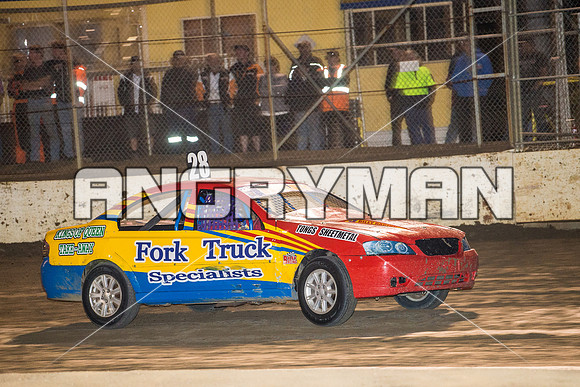 street stock 28 t28 - 8 - Hobart - 12th Dec 2015-6