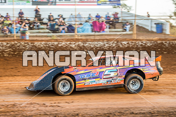 super sedan 5 T5 Leon Cleary - 18 - Carrick - 5th Feb 2016-5