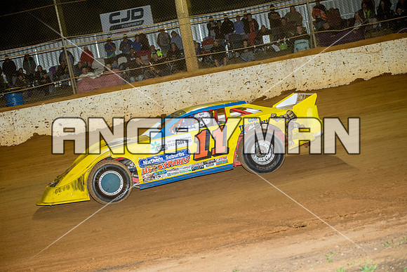 super sedan 11 t11 gil aylett - 19 - Carrick - 6th Feb 2016-4
