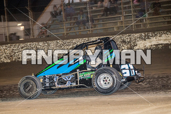 wingless 31 t31 peter griffiths - 16 - Latrobe - 23rd Jan 2016 - Grand National-14