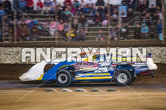 super sedan 17 n17 lachlan onley - 10 - Hobart - 2nd Jan 2016-13