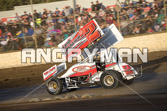 sprintcar 2 t2 Scott Bissett - 9 - Latrobe - 27th Dec 2015-9
