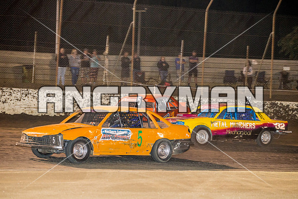 bomber 5 - 16 - Latrobe - 23rd Jan 2016 - Grand National-4