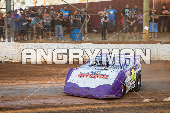 super sedan 16 t16 corey smith - 12 - Carrick - 8th Jan 2016-7