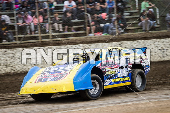 super sedan 17 n17 lachlan onley - 10 - Hobart - 2nd Jan 2016-4