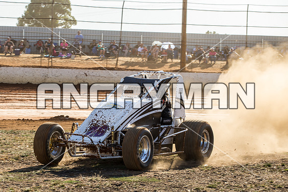 wingless 26 T26 Adam Wallis - 13 - Carrick - 9th Jan 2016-4