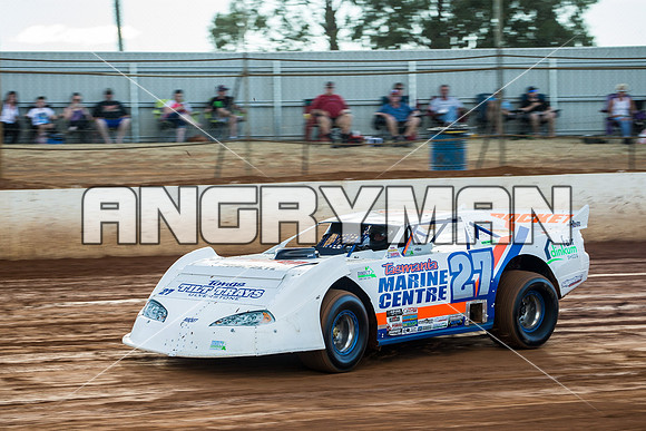 super sedan 27 T27 Leon Nicholls - 12 - Carrick - 8th Jan 2016-2
