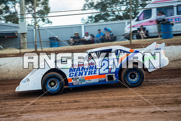 super sedan 27 T27 Leon Nicholls - 12 - Carrick - 8th Jan 2016-4