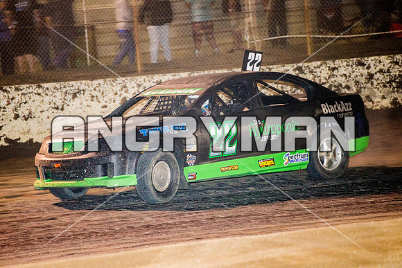 modified 22 t22 Luke Gunn - 16 - Latrobe - 23rd Jan 2016 - Grand National-11