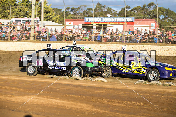 street stock 44 t44 - 9 - Latrobe - 27th Dec 2015