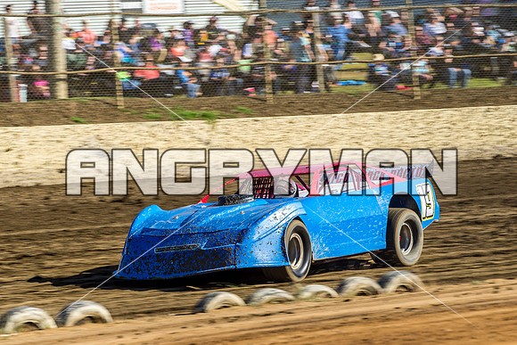super sedan 19 t19 Brett Dawkins - 9 - Latrobe - 27th Dec 2015