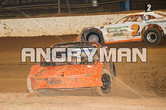 tassie six 15 - 18 - Carrick - 5th Feb 2016-7
