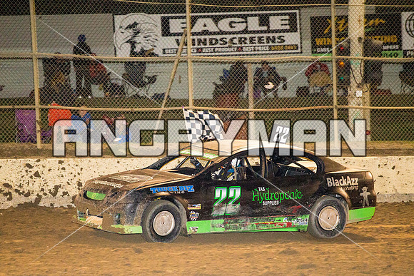 modified 22 t22 Luke Gunn - 22 - Latrobe - 27th Feb 2016-9
