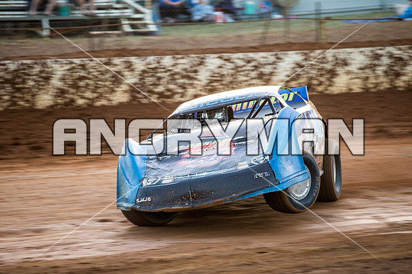 super sedan 1 v1 peter nicola - 18 - Carrick - 5th Feb 2016-23