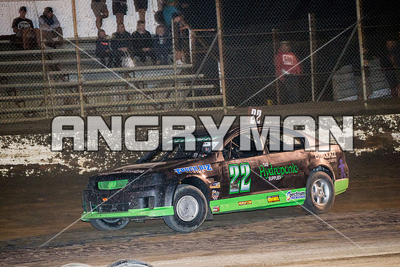 modified 22 t22 Luke Gunn - 16 - Latrobe - 23rd Jan 2016 - Grand National-10