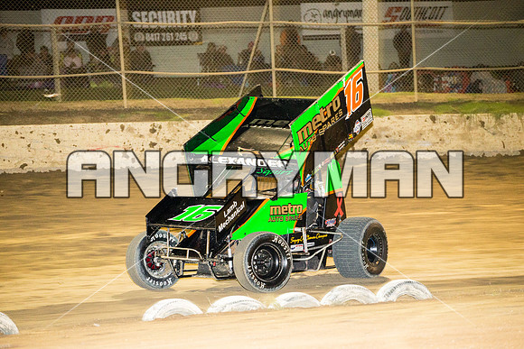 sprintcar 16 t16 Adam Alexander - 22 - Latrobe - 27th Feb 2016-12