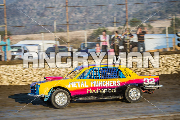 bomber 32 - 16 - Latrobe - 23rd Jan 2016 - Grand National-2