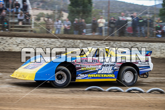 super sedan 17 n17 lachlan onley - 10 - Hobart - 2nd Jan 2016-5