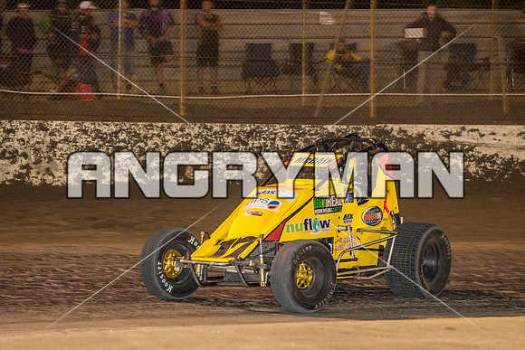 wingless 17 hadyn mcbain - 16 - Latrobe - 23rd Jan 2016 - Grand National-9