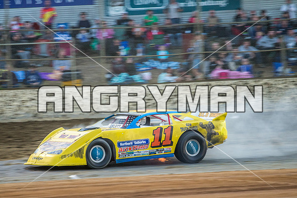super sedan 11 t11 gil aylett - 9 - Latrobe - 27th Dec 2015-5