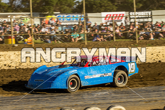 super sedan 19 t19 Brett Dawkins - 9 - Latrobe - 27th Dec 2015-5