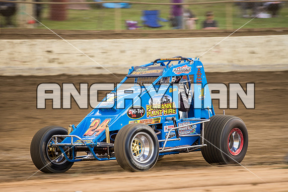 wingless 24 t24 brad whitchurch - 5 - Latrobe - 14th Nov 2015-3