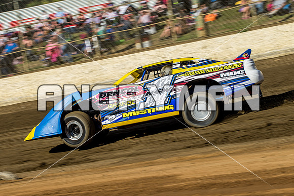 super sedan 17 n17 lachlan onley - 9 - Latrobe - 27th Dec 2015-4