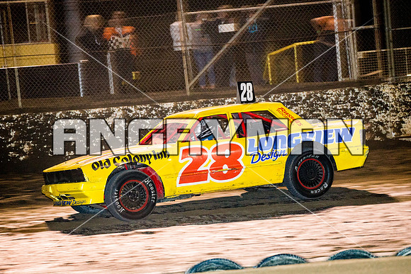 modified 28 t28 nathan russell - 16 - Latrobe - 23rd Jan 2016 - Grand National-10