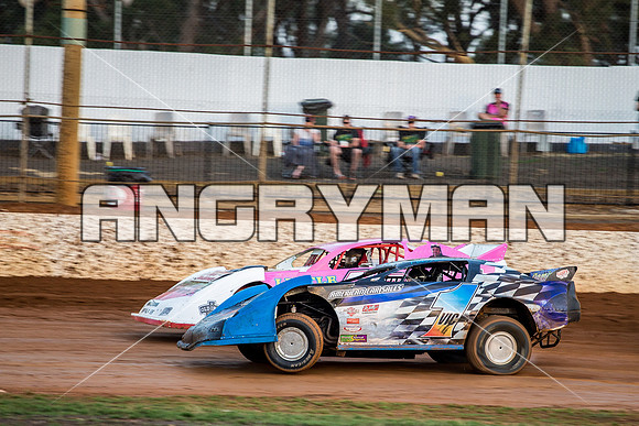 super sedan 1 v1 peter nicola - 18 - Carrick - 5th Feb 2016-19