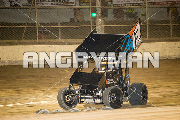 sprintcar 13 T13 Chris Gallagher - 14 - Latrobe - 15th Jan 2016-15