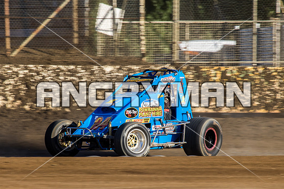 wingless 24 t24 brad whitchurch - 16 - Latrobe - 23rd Jan 2016 - Grand National-4