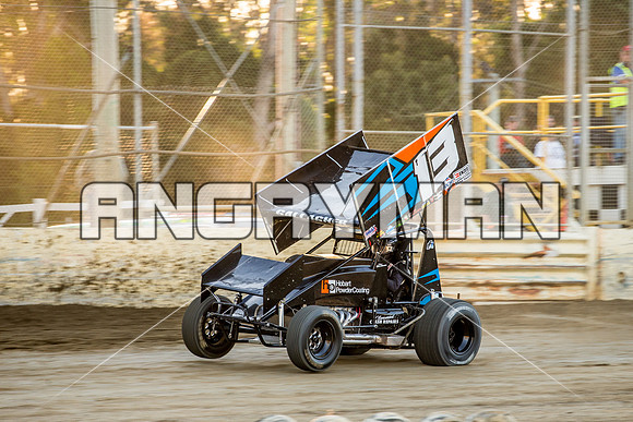 sprintcar 13 T13 Chris Gallagher - 9 - Latrobe - 27th Dec 2015-4