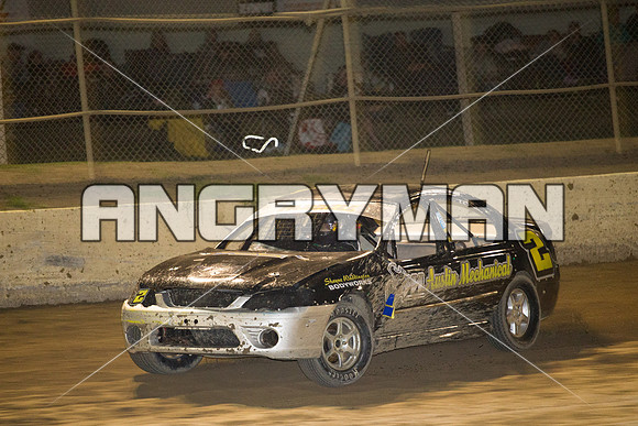 modified 2 T2 Matt Farrell - 15 - Latrobe - 16th Jan 2016-10
