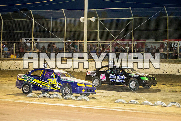 street stock 24 t24 - 9 - Latrobe - 27th Dec 2015-5
