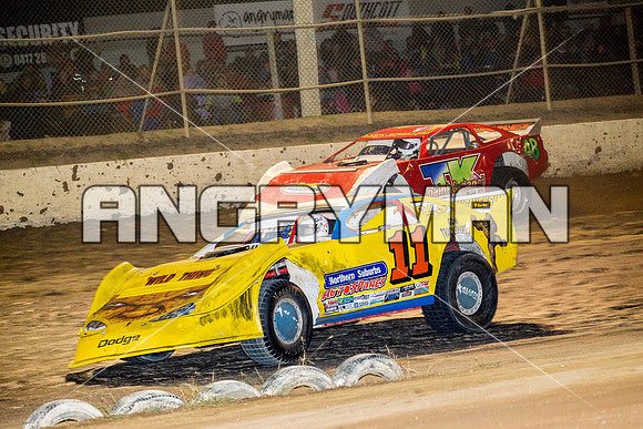 super sedan 11 t11 gil aylett - 9 - Latrobe - 27th Dec 2015-11