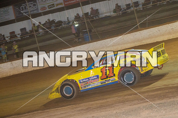 super sedan 11 t11 gil aylett - 12 - Carrick - 8th Jan 2016-9