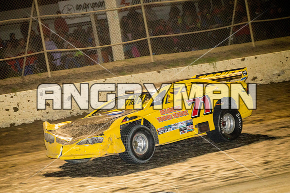 super sedan 71 t71 Robbie Bird - 9 - Latrobe - 27th Dec 2015-12