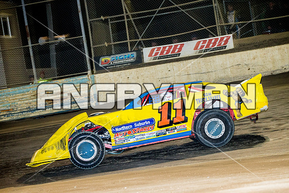 super sedan 11 t11 gil aylett - 9 - Latrobe - 27th Dec 2015-12