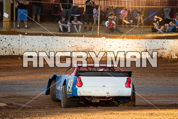 super sedan 19 t19 Brett Dawkins - 12 - Carrick - 8th Jan 2016-7
