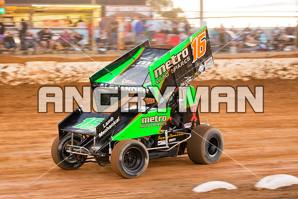 sprintcar 16 t16 Adam Alexander - 21 - Carrick - 20th Feb 2016-9