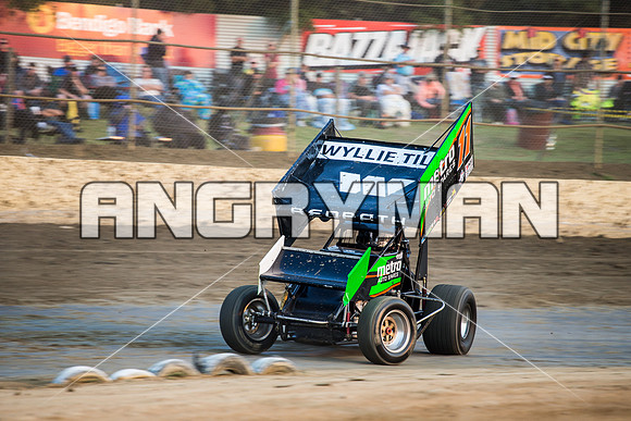 sprintcar 11 t11 Jason Redpath - 15 - Latrobe - 16th Jan 2016-3