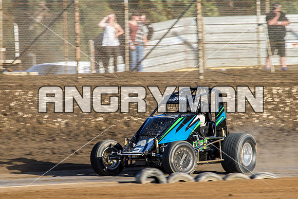 wingless 31 t31 peter griffiths - 16 - Latrobe - 23rd Jan 2016 - Grand National-7
