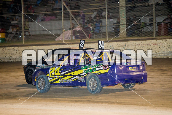 street stock 24 t24 - 7 - Latrobe - 5th Dec 2015-7